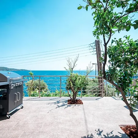 Anemos Seaside Apartment Neos Marmaras