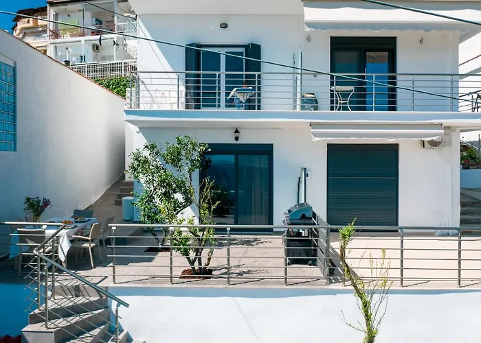 Anemos Seaside * نيوس مارماراس