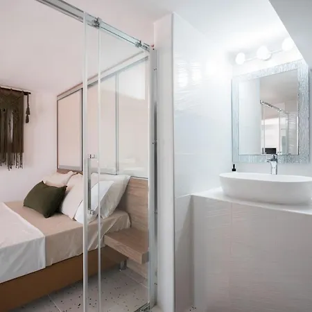 Anemos Seaside Neos Marmaras